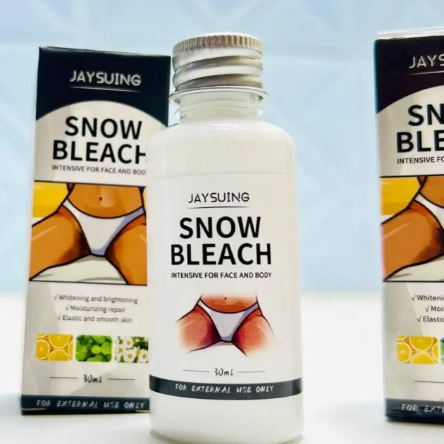 Snow Bleach: تـبـيـيـض الـجـسـم، تـوحـيـد الـلـون، وتـرطـيـب عـمـيـق لـلإبـطـيـن والـمـنـاطـق الـحـسـاسـة